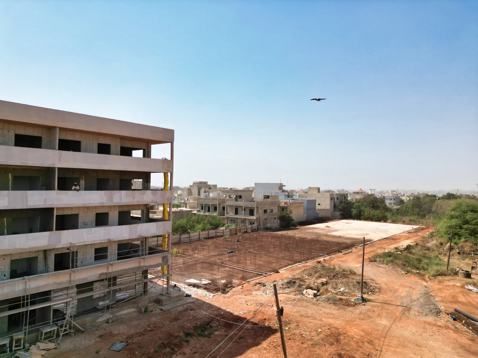 Cité d’appartements F4, Sortie 10 autoroute
