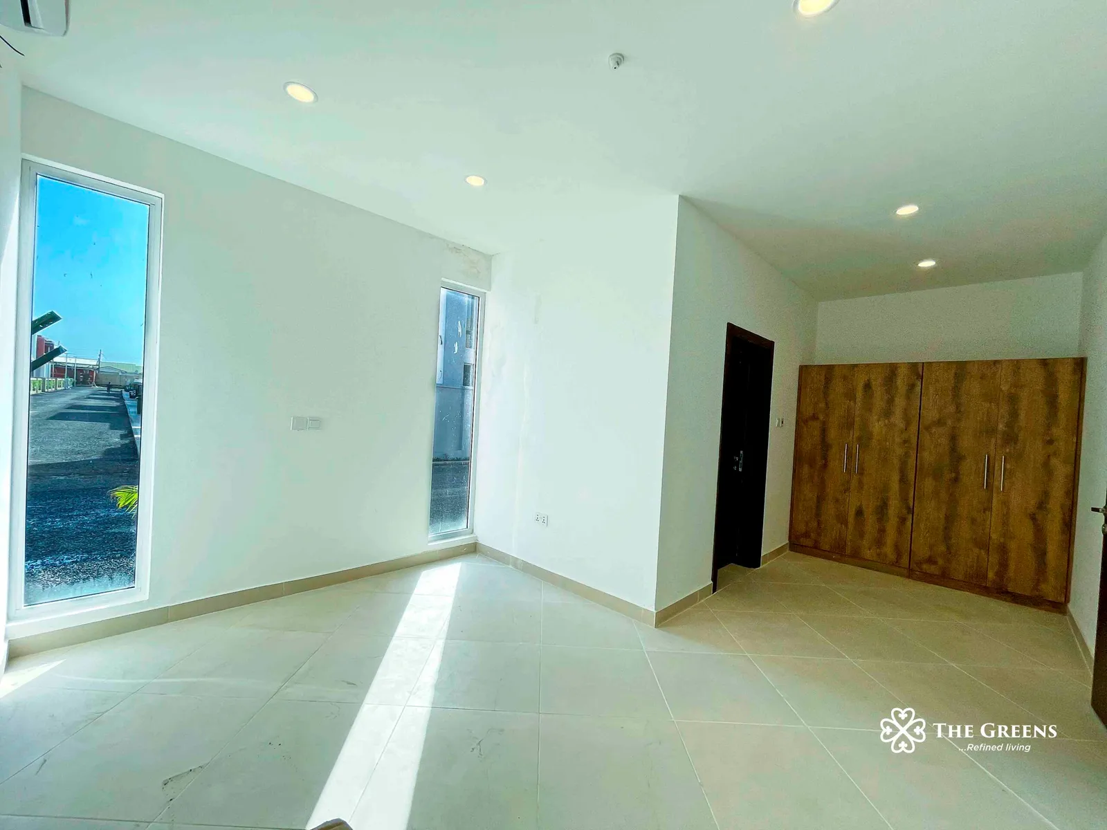 The Apartment: 1 Bedroom — Tema