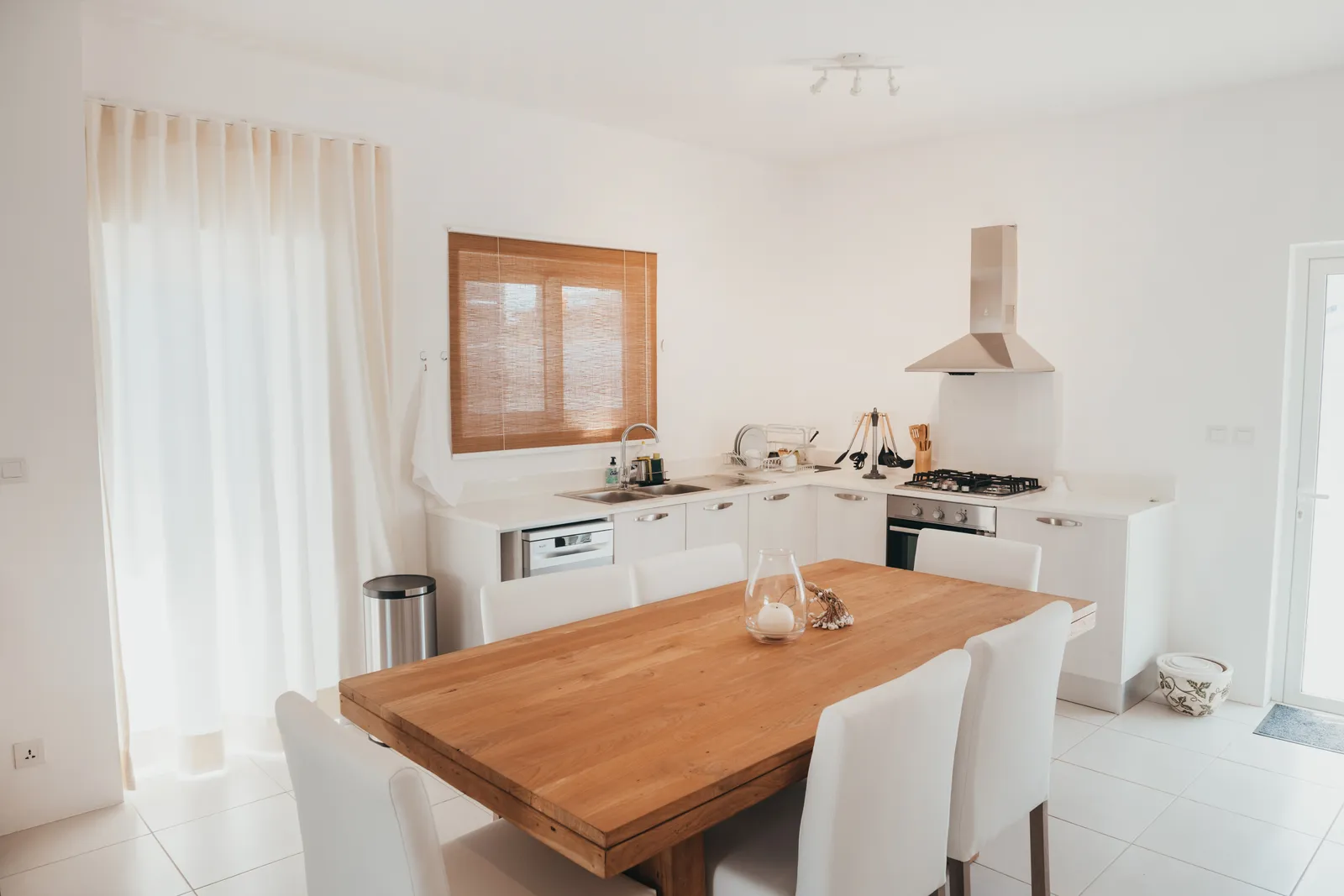 Residence Sixteen — Grand Bay