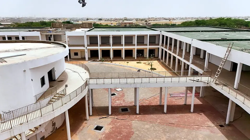 Circular central hall of the Arafat commercial complex