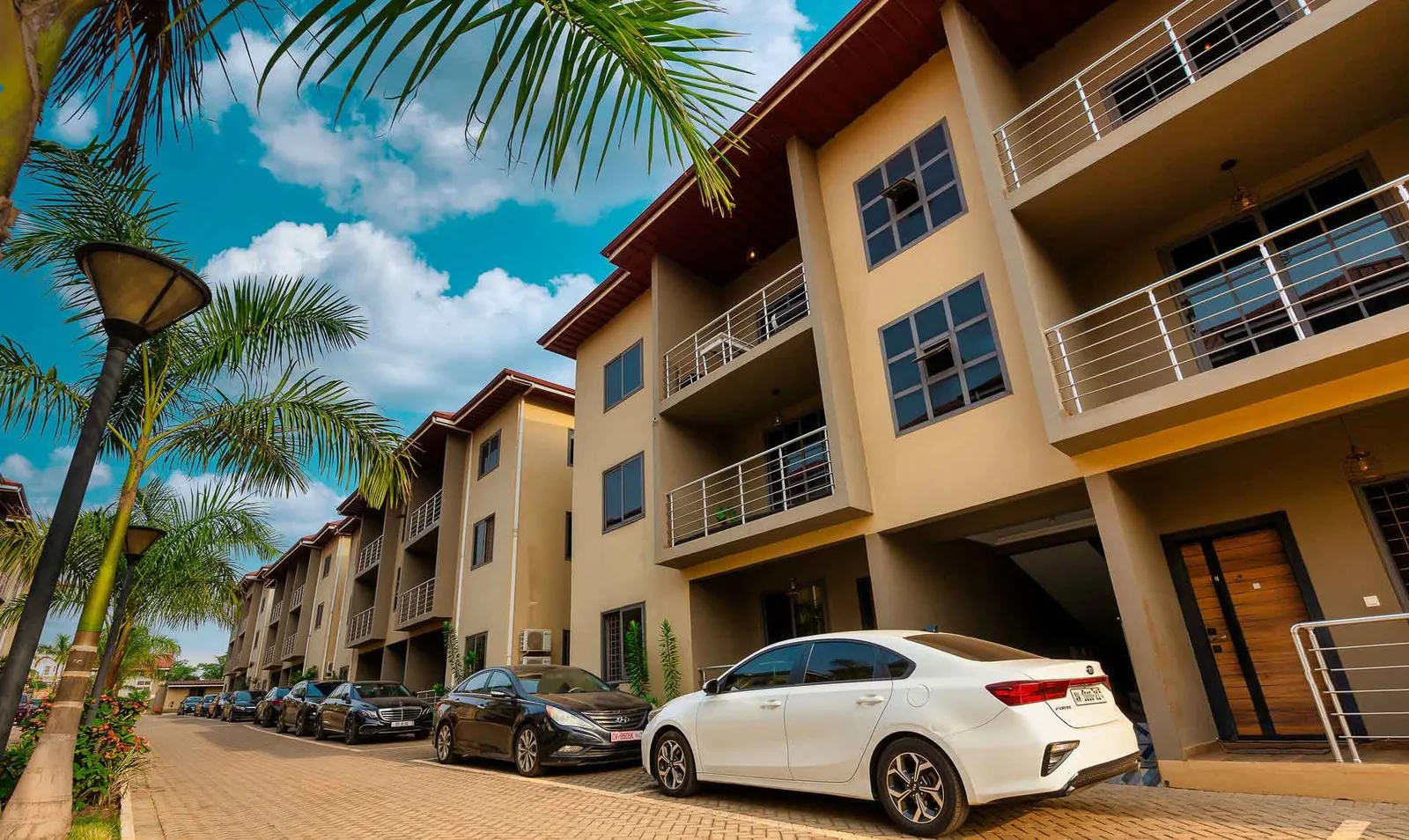 JAK Royale — Accra