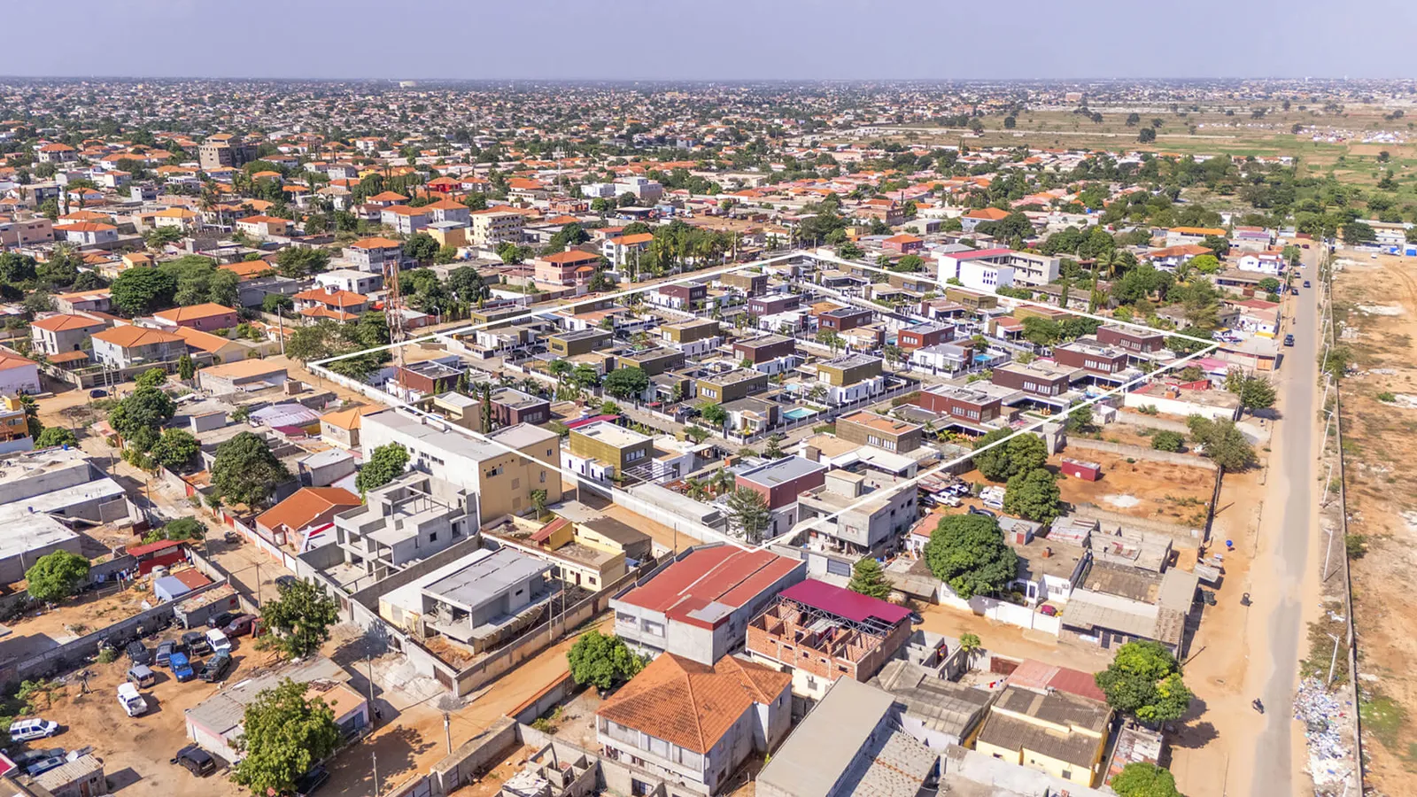 Russinha Condominium — Luanda