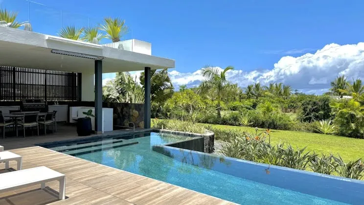 Mauritius Luxury Villa at Anahita – Beachfront Perfection with Golf and Privacy
