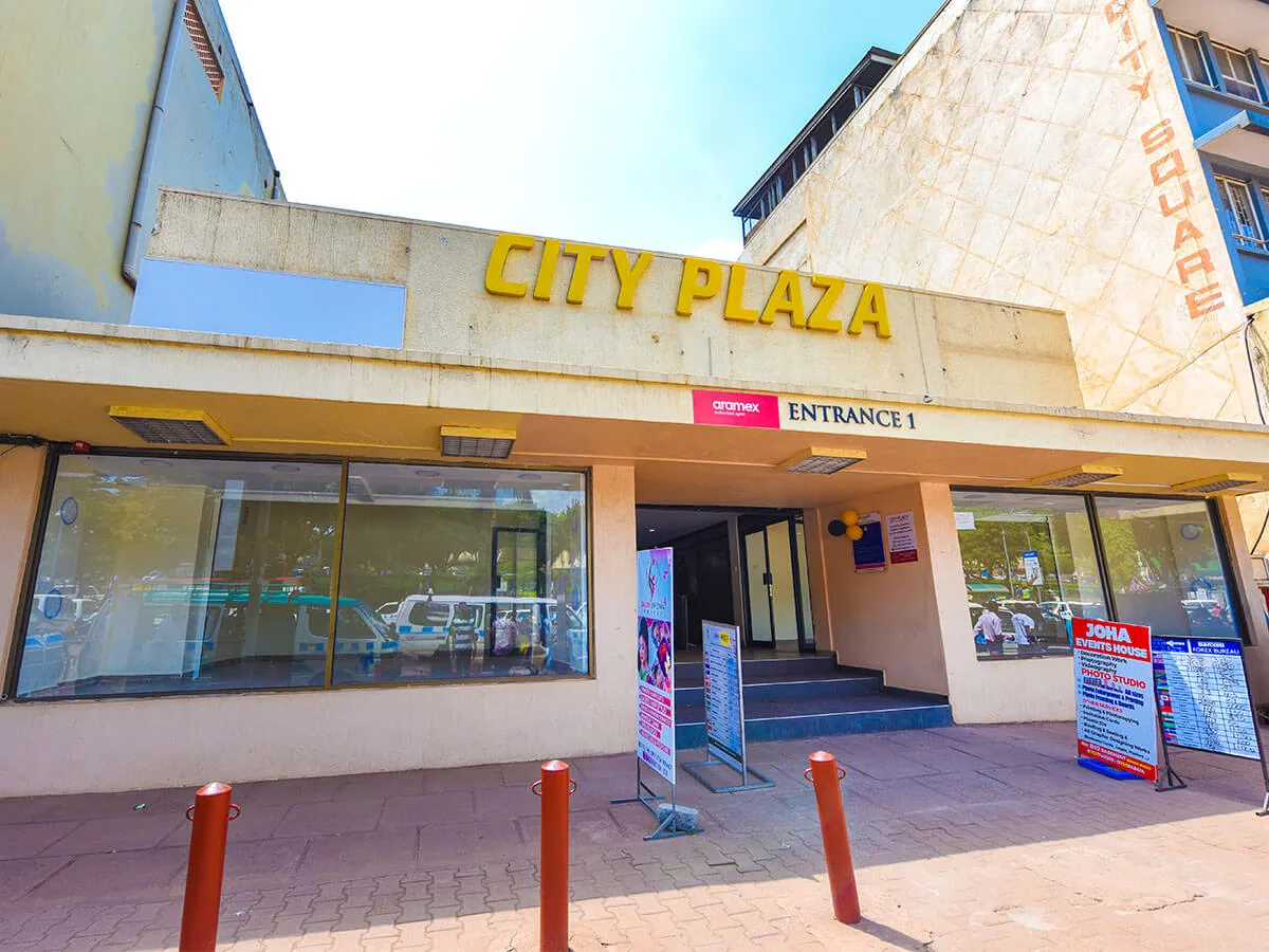 Crane-Management-Services-City-Plaza-1