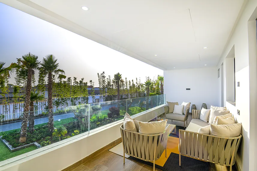 Seaside Luxury Living — Casablanca