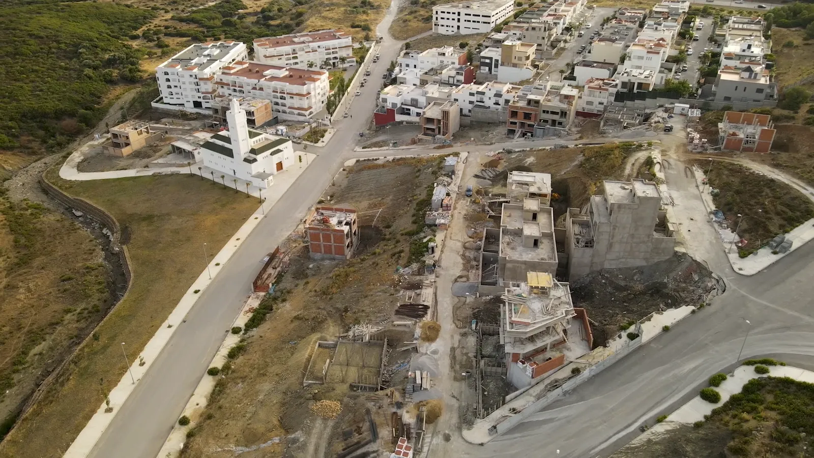 Drone Ghandouri.00_00_19_17.Still002