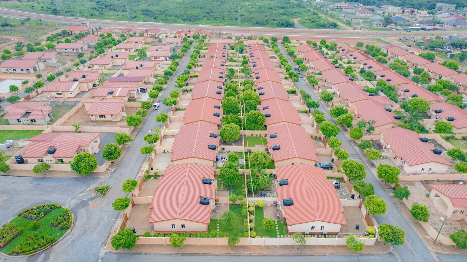 Regimanuel Satellite City — Accra