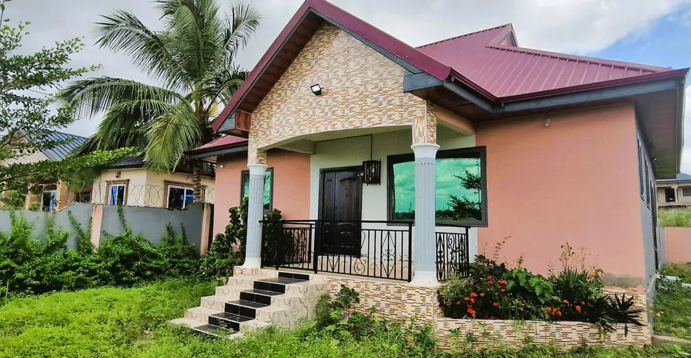 3 Bedroom En Suite House | Kasoa Papaase — Accra