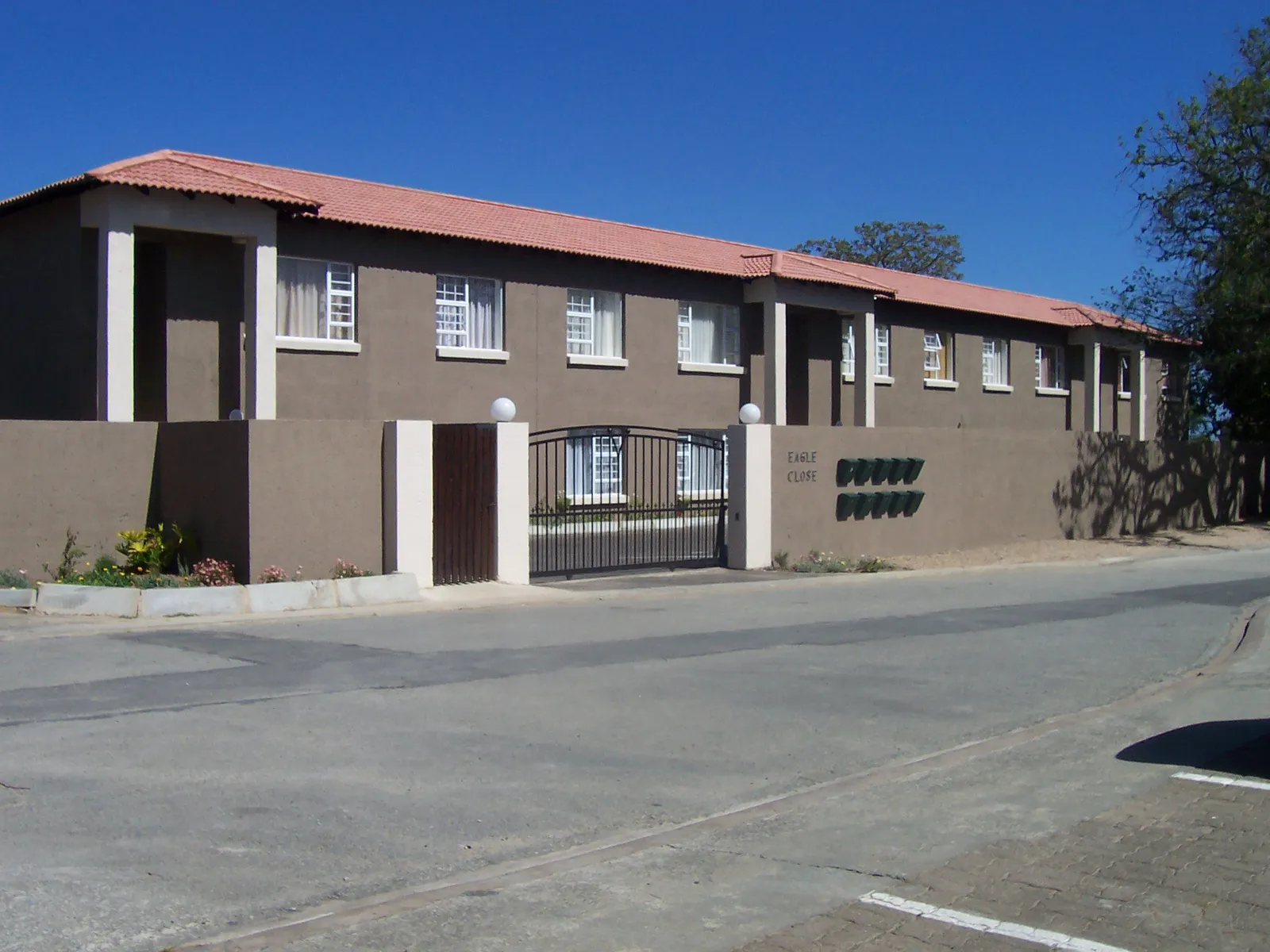 Eagle’s Close