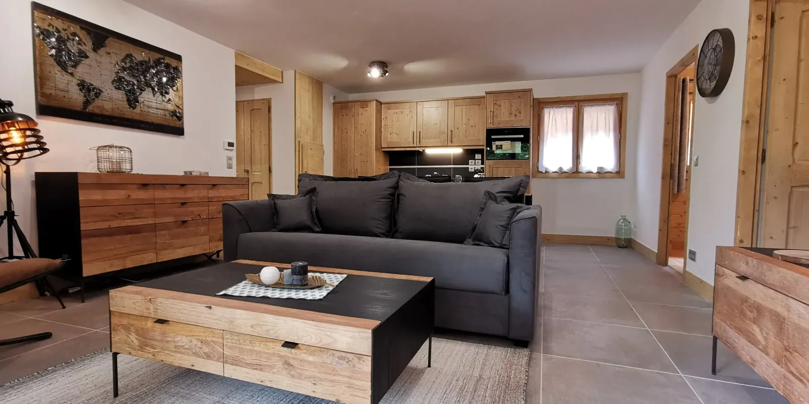 Salon d'un appartement à vendre aux Carroz