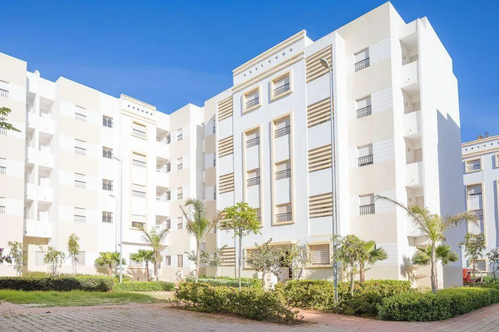 Riad Nejmat Saiss : Façade et jardin du projet