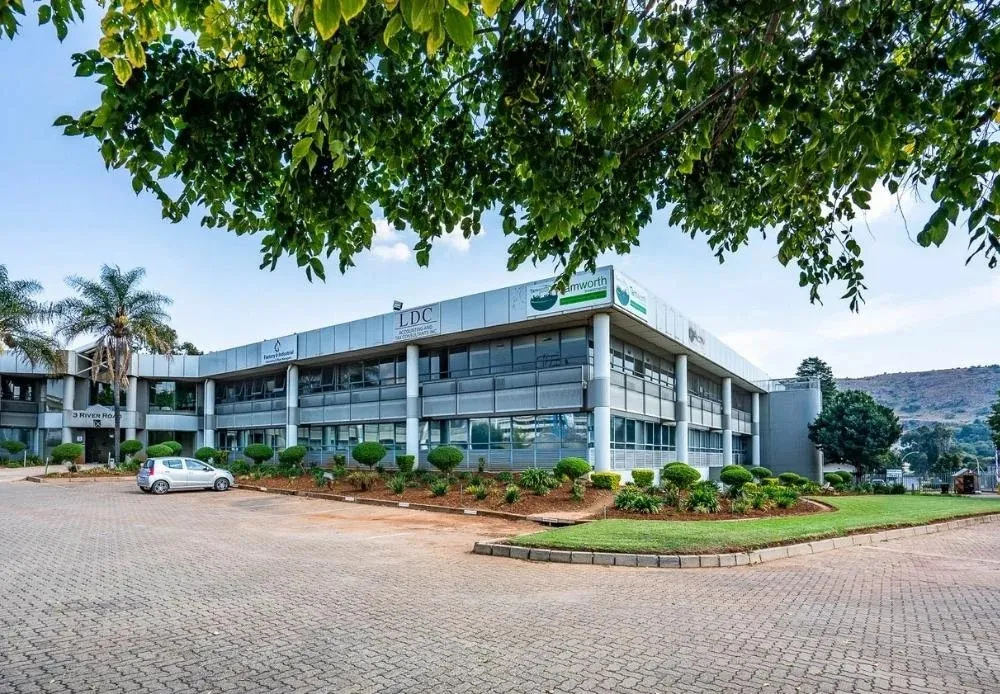 3 River Road — Bedfordview