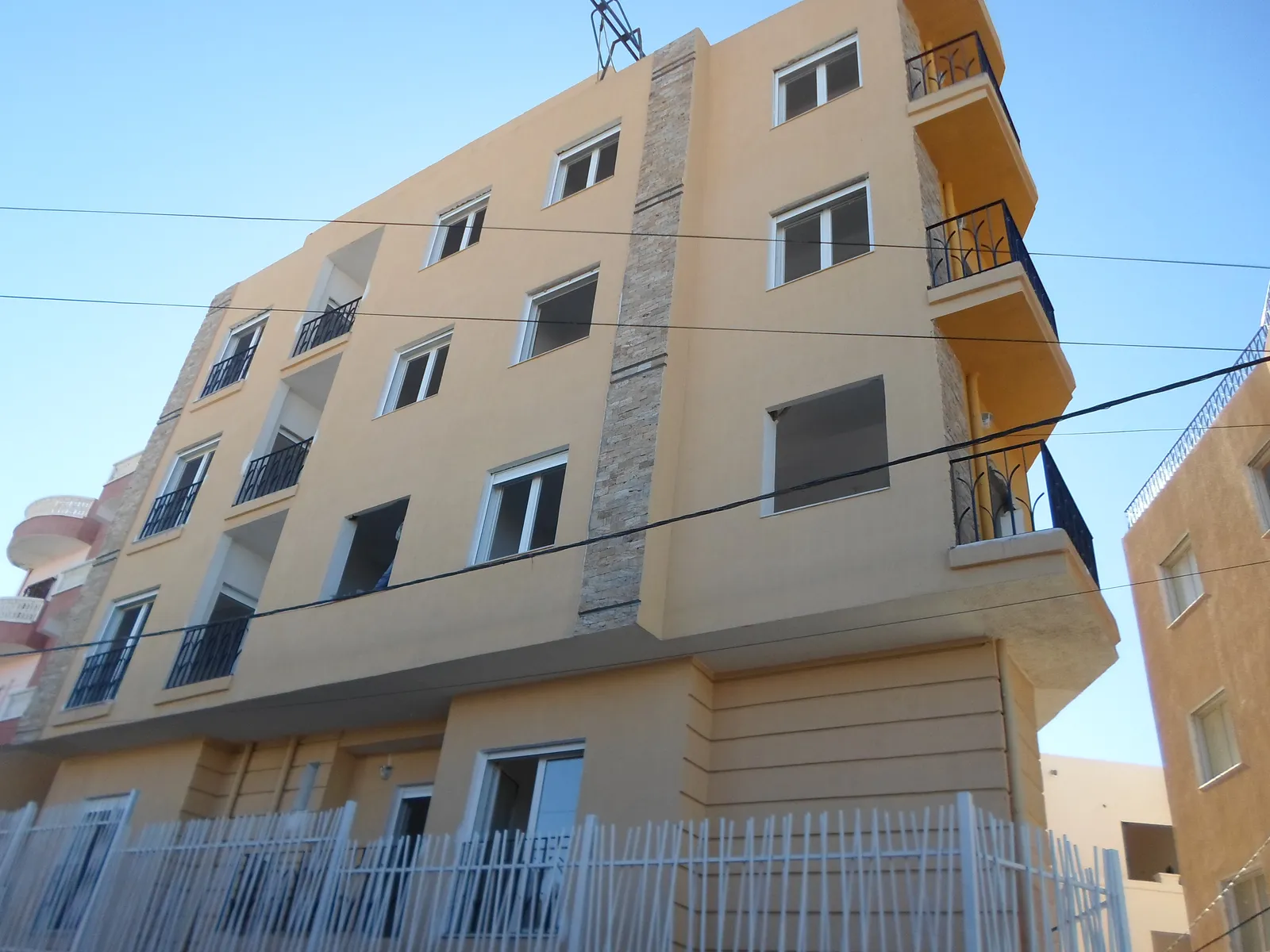 Bel Air II — Douera