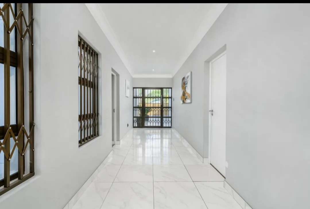 House Menzi (8)