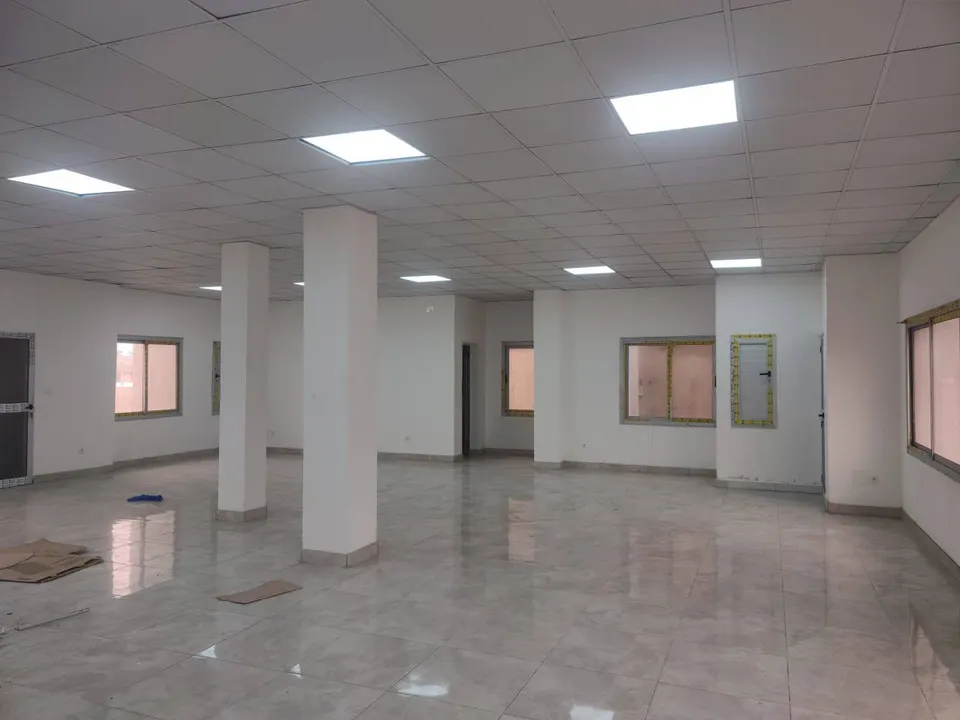 COMMERCIAL LEASE