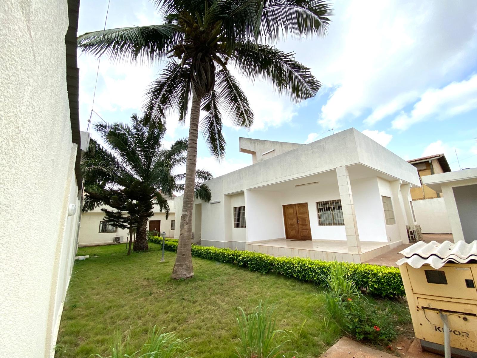 Villa non meublée à Djidjole