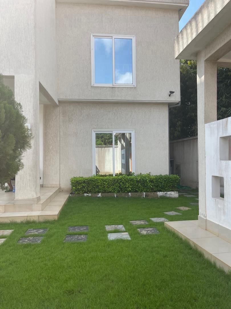 VILLA NON MEUBLEE A LOUER A TOTSI