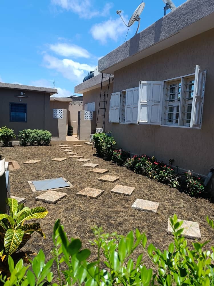 VILLA BASSE À TOKOIN HÔPITAL