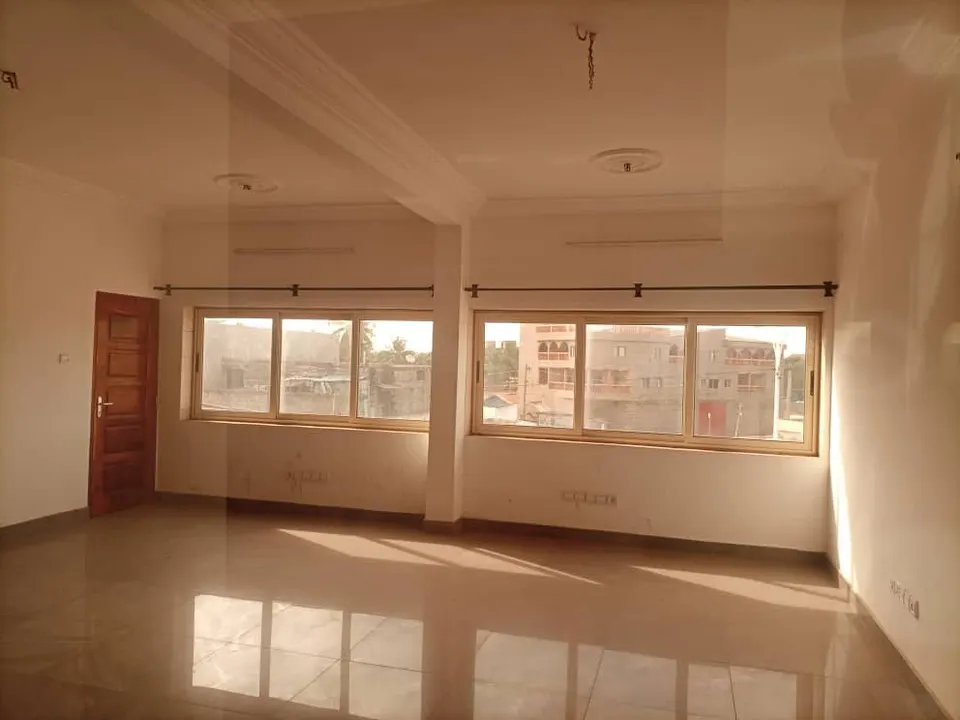 COMMERCIAL SPACE FOR RENT